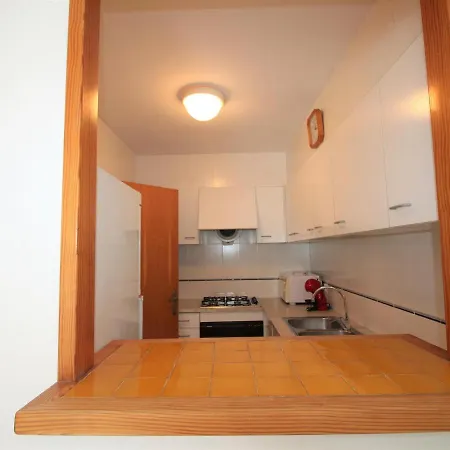 Amplio Y Luminoso En Grifeu, Terraza, Jardin Y A 200m De La Playa - Es-228-155 Apartament
