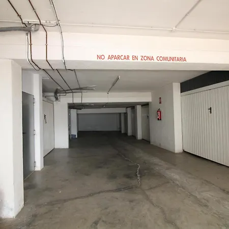 Amplio Y Luminoso En Grifeu, Terraza, Jardin Y A 200m De La Playa - Es-228-155 兰卡