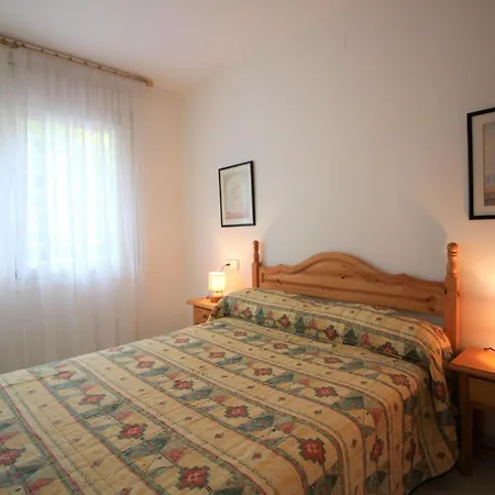 Amplio Y Luminoso En Grifeu, Terraza, Jardin Y A 200m De La Playa - Es-228-155 Apartment *