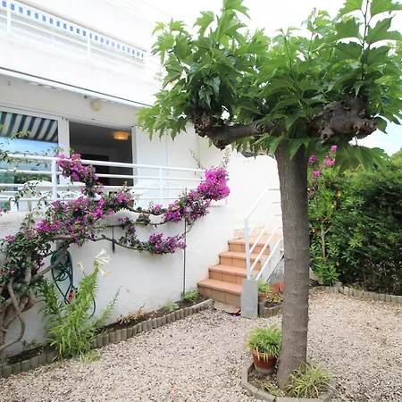Apartment Amplio Y Luminoso En Grifeu, Terraza, Jardin Y A 200m De La Playa - Es-228-155 Llanca